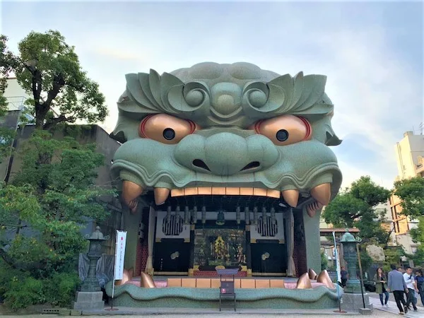 難波八阪神社